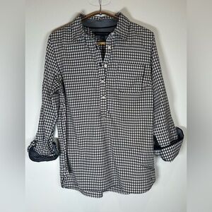Tommy Hilfiger Navy and White Gingham Women's Shirt. Size Medium. Preppy.